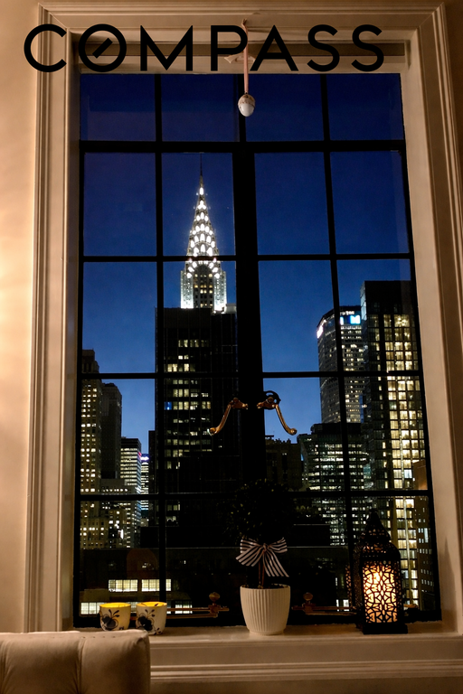 45 Tudor City Place, Unit 2111 photo 3
