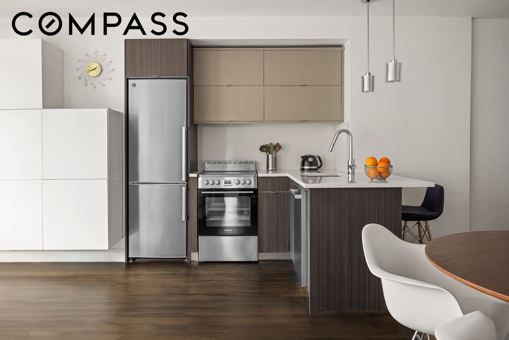 45 Tudor City Place, Unit 2111 photo 4