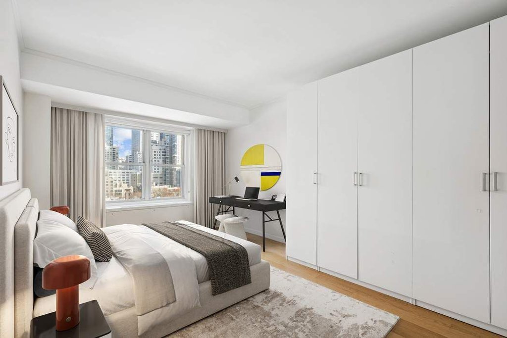 220 East 60th Street, Unit 14J photo 5