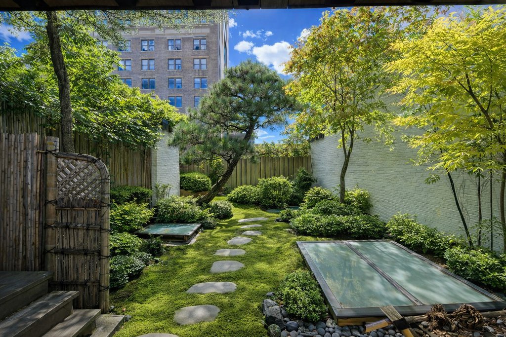17 East 76th Street – For Sale photo 7