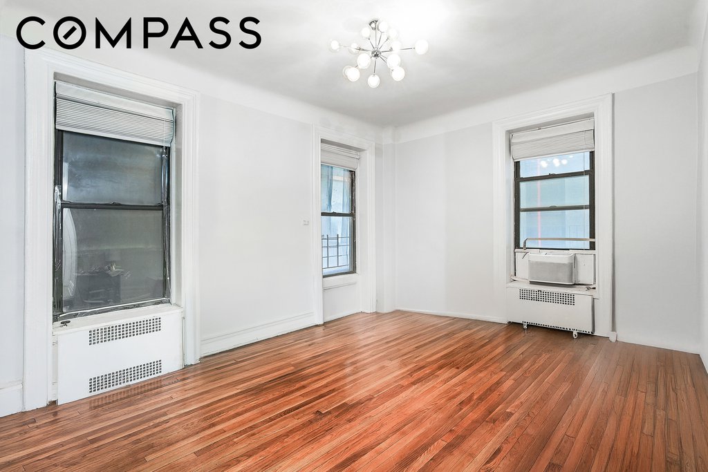 205 West 54th Street, Unit 3A photo 2
