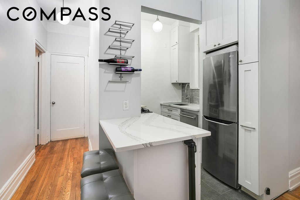 205 West 54th Street, Unit 3A photo 7