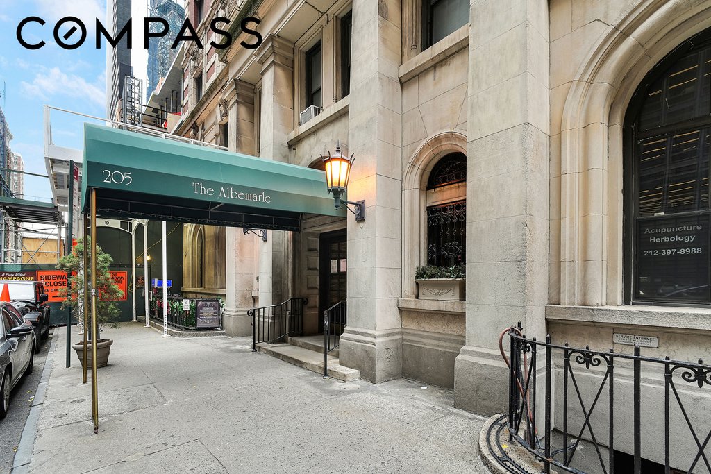 205 West 54th Street, Unit 3A photo 12