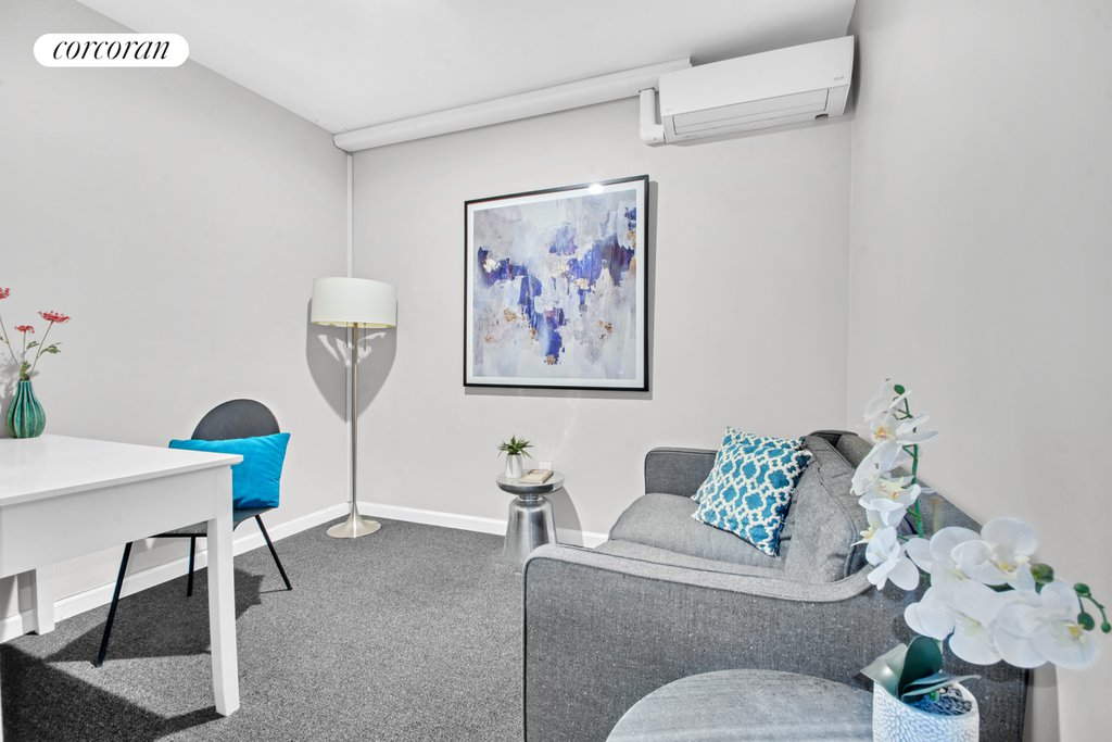 98-120 Queens Boulevard, Unit 1B photo 3
