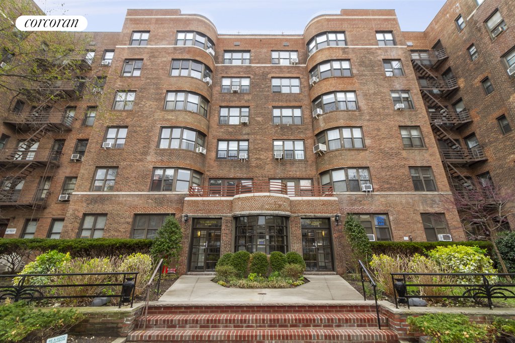 98-120 Queens Boulevard, Unit 1B photo 8