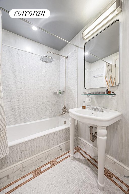 1 Central Park South, Unit RES1707 photo 15
