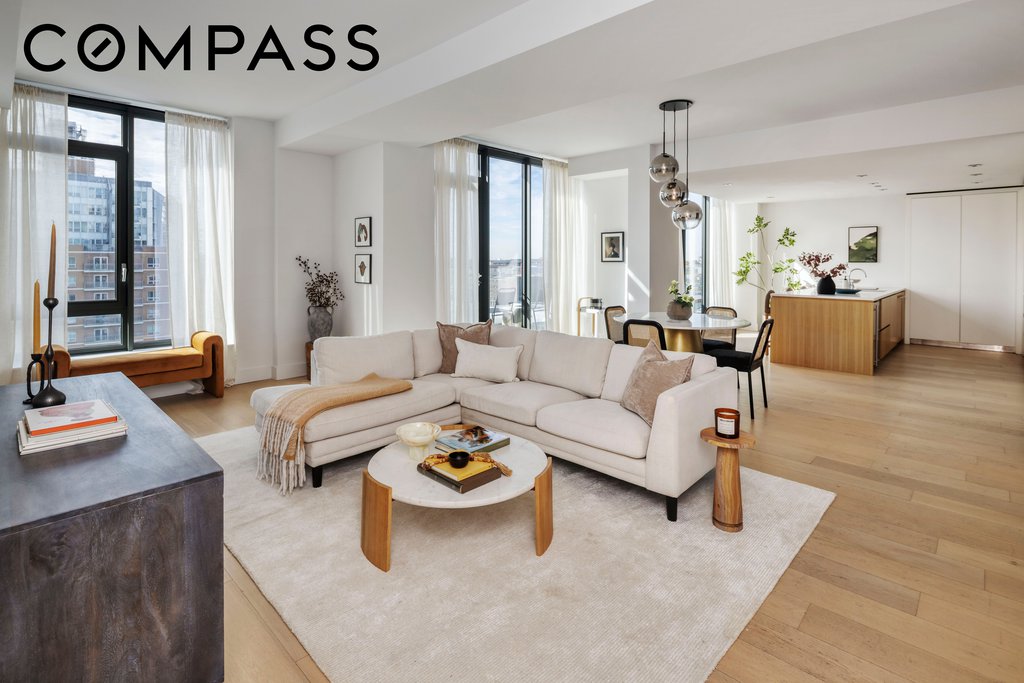 251 1st Street, Unit PH8D photo 4