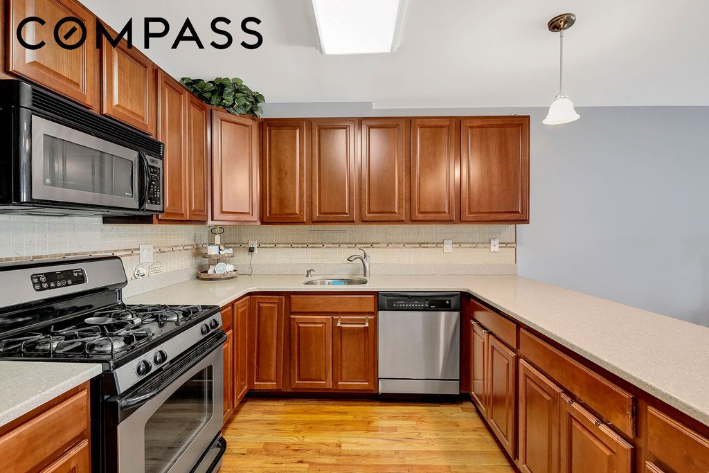 102-20 Rockaway Beach Boulevard, Unit 3C photo 7