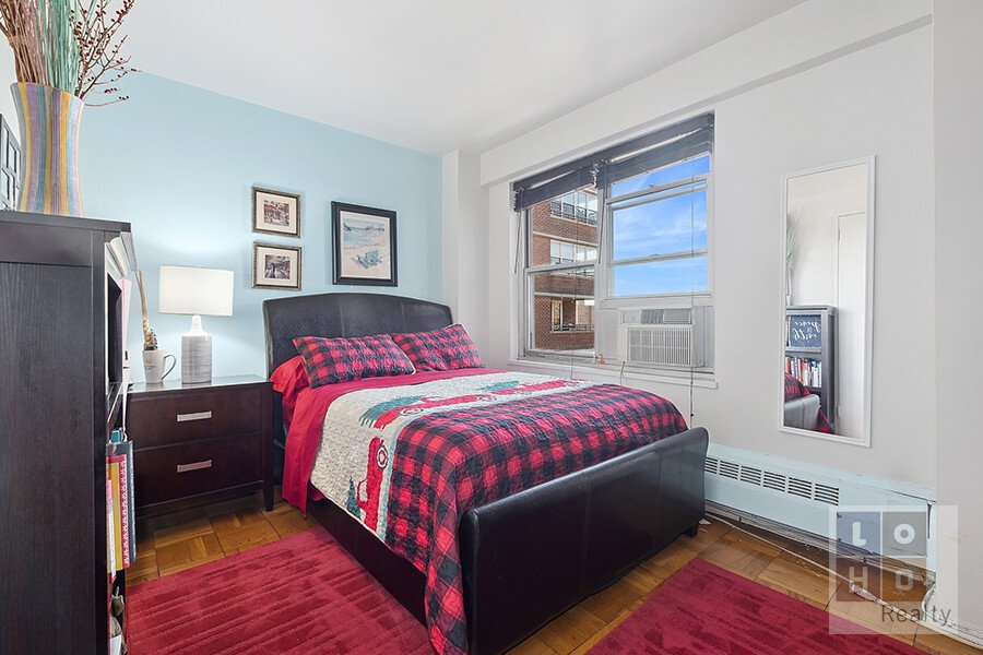 570 Grand Street, Unit H1405 photo 9