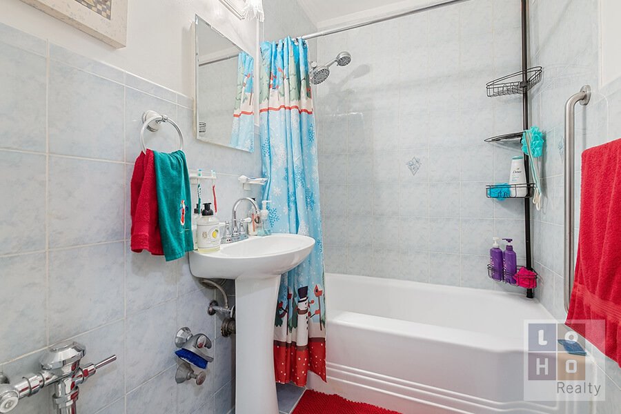 570 Grand Street, Unit H1405 photo 10