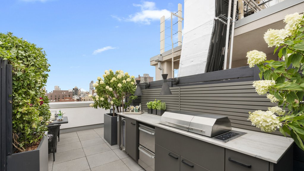 50 Clinton Street, Unit PHA photo 2