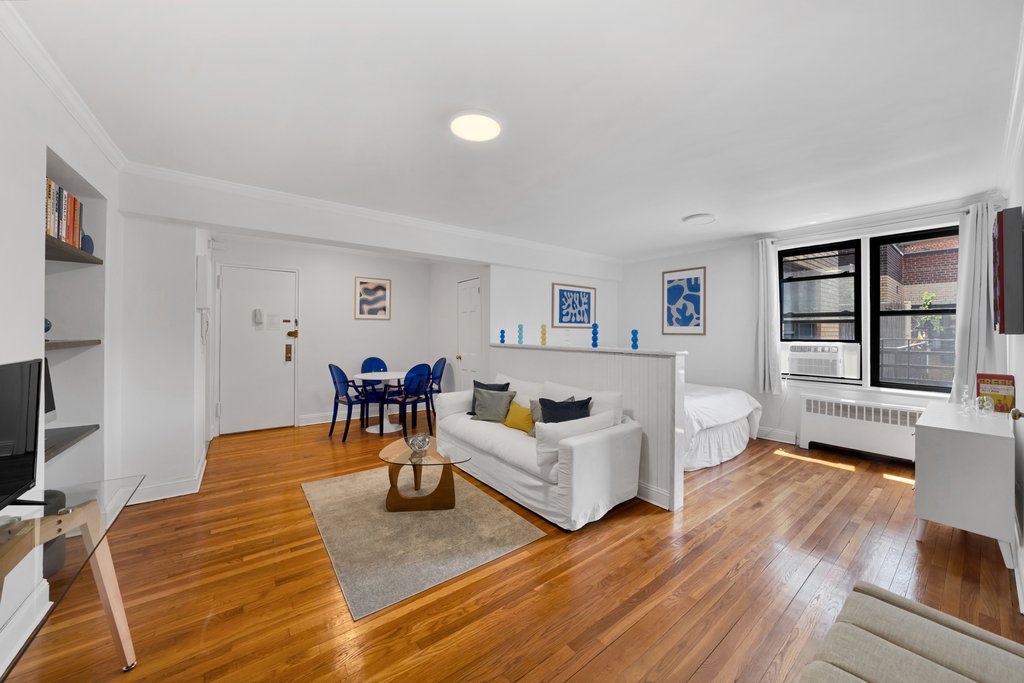 60 East 9th Street, Unit 642 photo 2