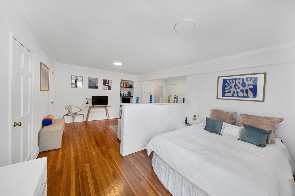 60 East 9th Street, Unit 642 photo 6
