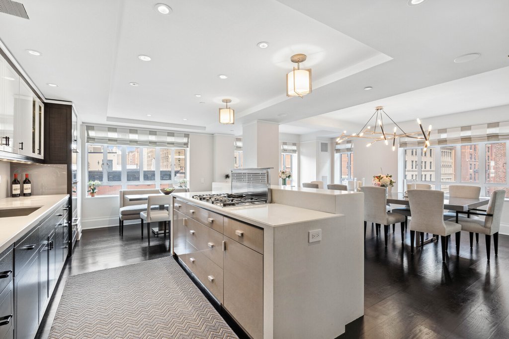 21 East 61st Street, Unit 6E photo 8