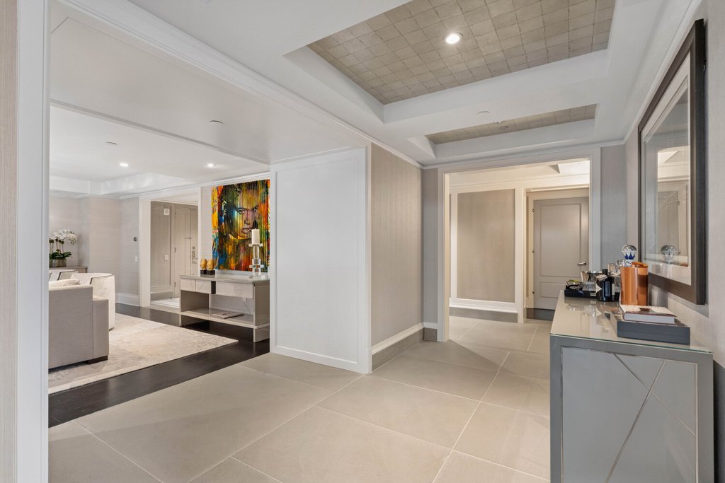 21 East 61st Street, Unit 6E photo 13
