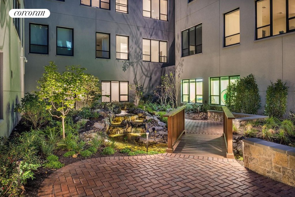 416 West 52nd Street, Unit 611 photo 15