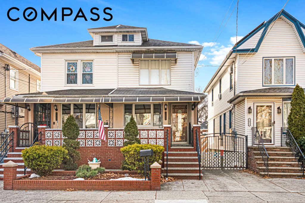1874 Ryder Street – For Sale