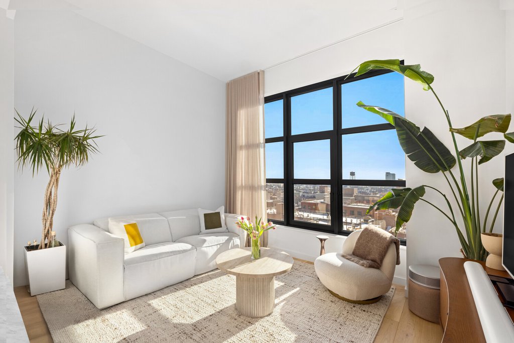 29 Huron Street, Unit 10DE photo 2