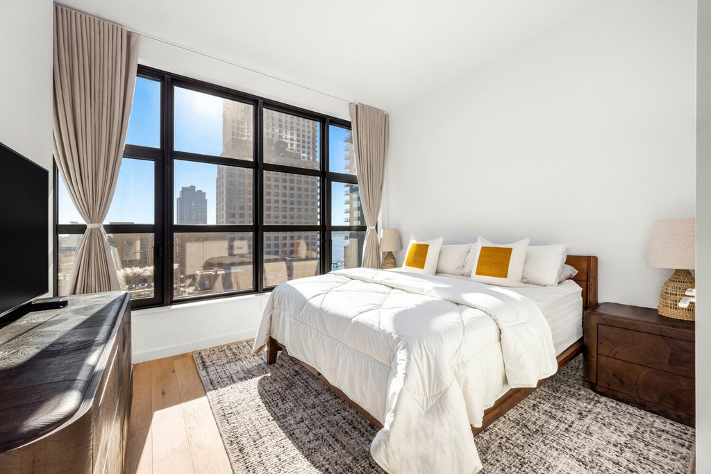 29 Huron Street, Unit 10DE photo 5