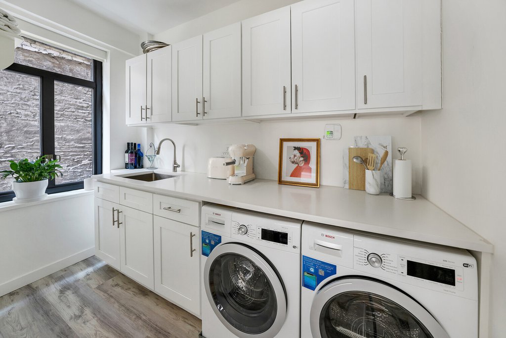 25 West 54th Street, Unit 7C photo 11