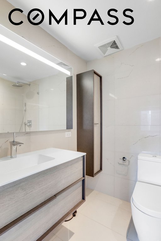 150 West 56th Street, Unit 3602 photo 6