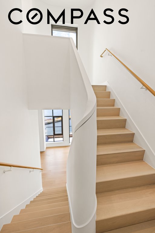 480 Kent Avenue, Unit PHA photo 9