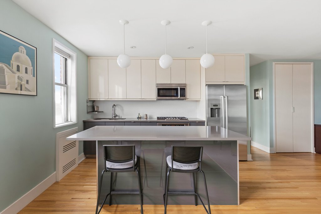 243 McDonald Avenue, Unit 6T photo 2