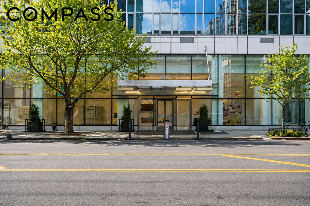 635 West 42nd Street, Unit 23E photo 19