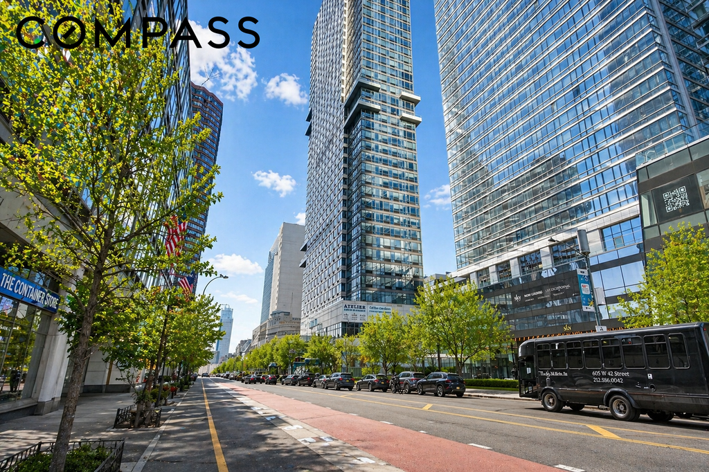635 West 42nd Street, Unit 23E photo 20