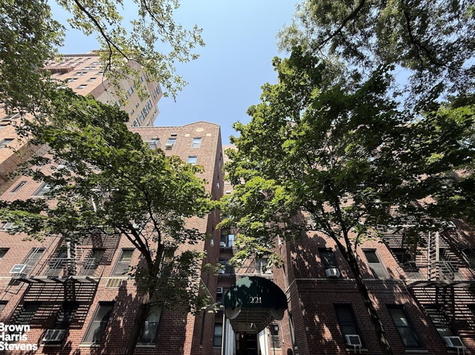 221 East 78th Street, Unit 6F photo 9