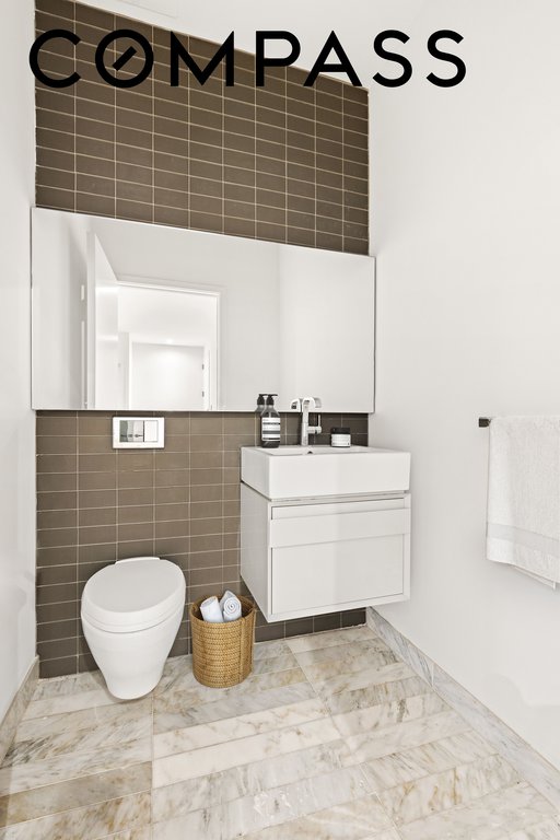 100 Norfolk Street, Unit 1A photo 8