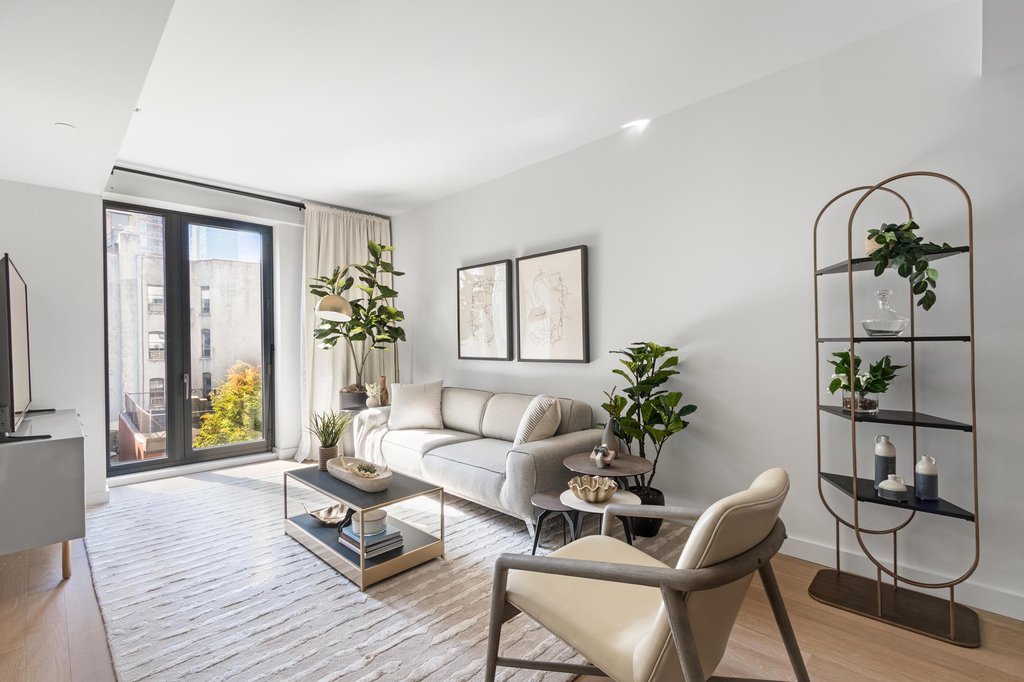 500 West 45th Street, Unit 707
