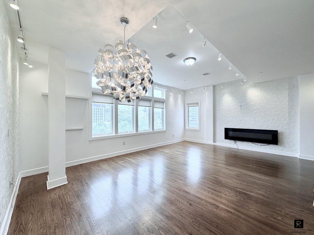 90 Bay Street Landing, Unit 8D