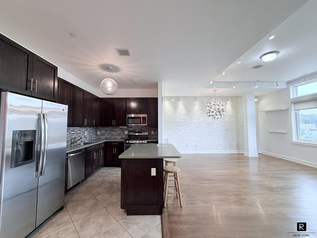 90 Bay Street Landing, Unit 8D photo 9