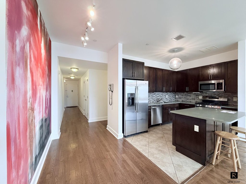 90 Bay Street Landing, Unit 8D photo 13
