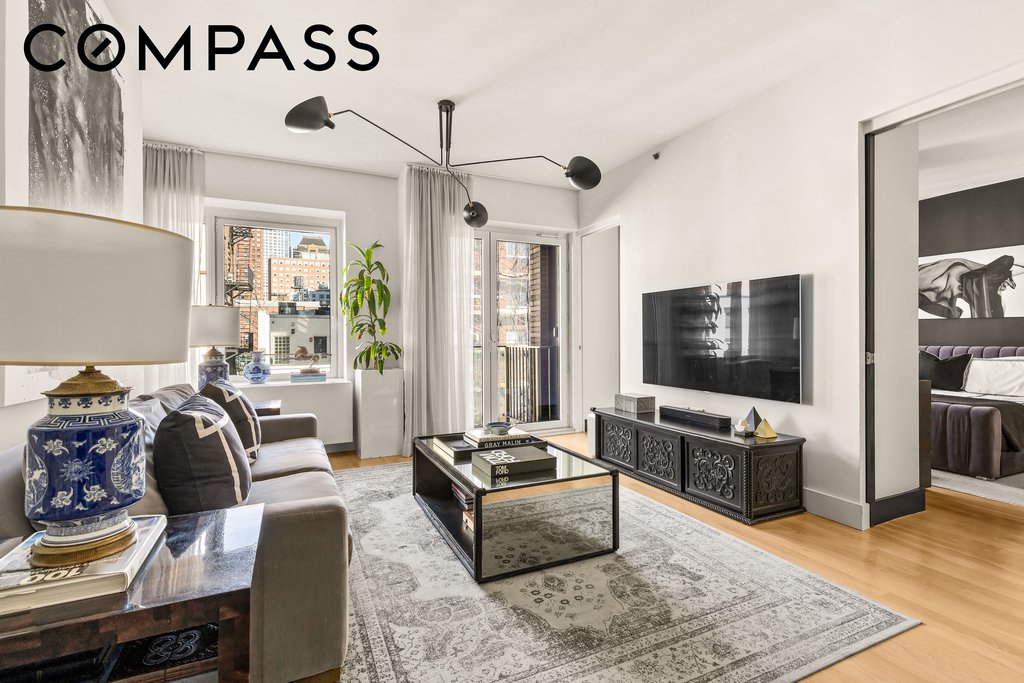 454 West 54th Street, Unit 5G photo 2