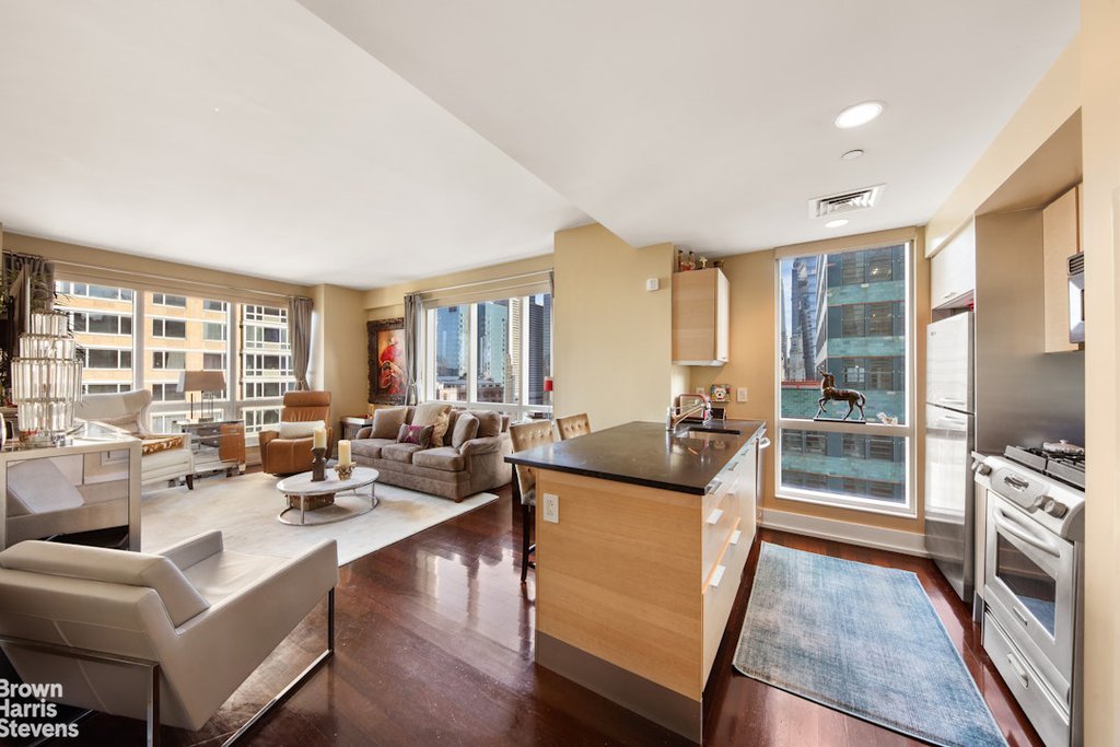 350 West 42nd Street, Unit 23F photo 4