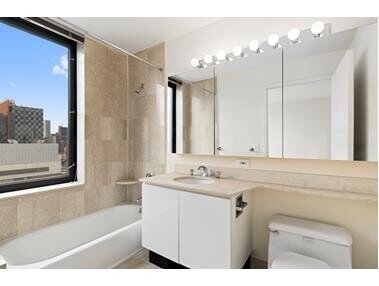 422 East 72nd Street, Unit 32C photo 10