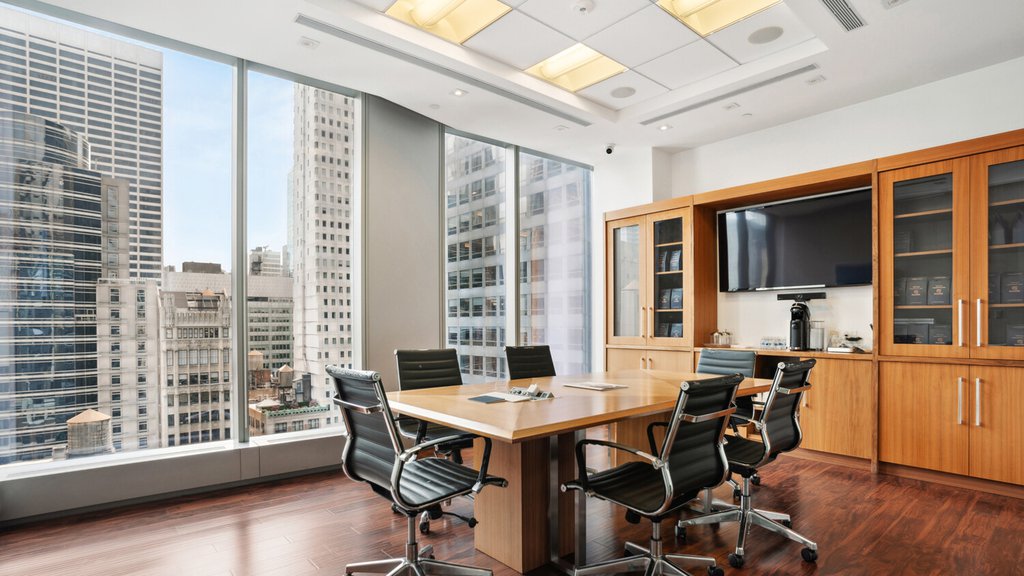 50 West 47th Street, Unit 1711
