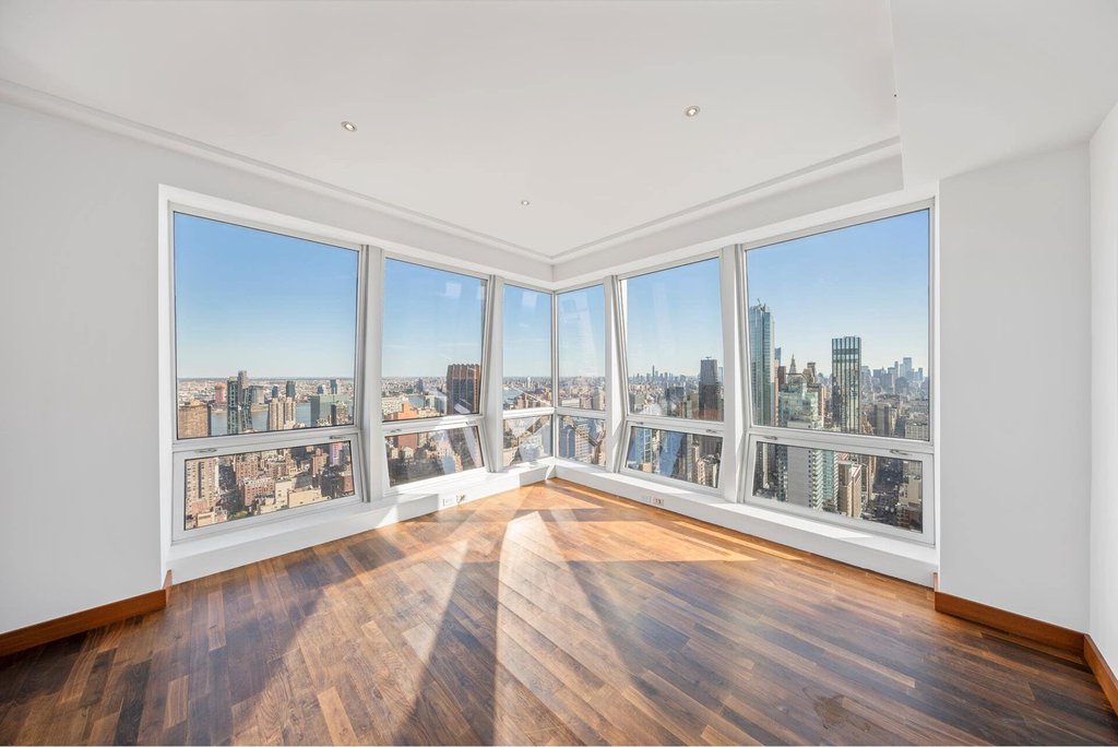 400 Fifth Avenue, Unit 51A