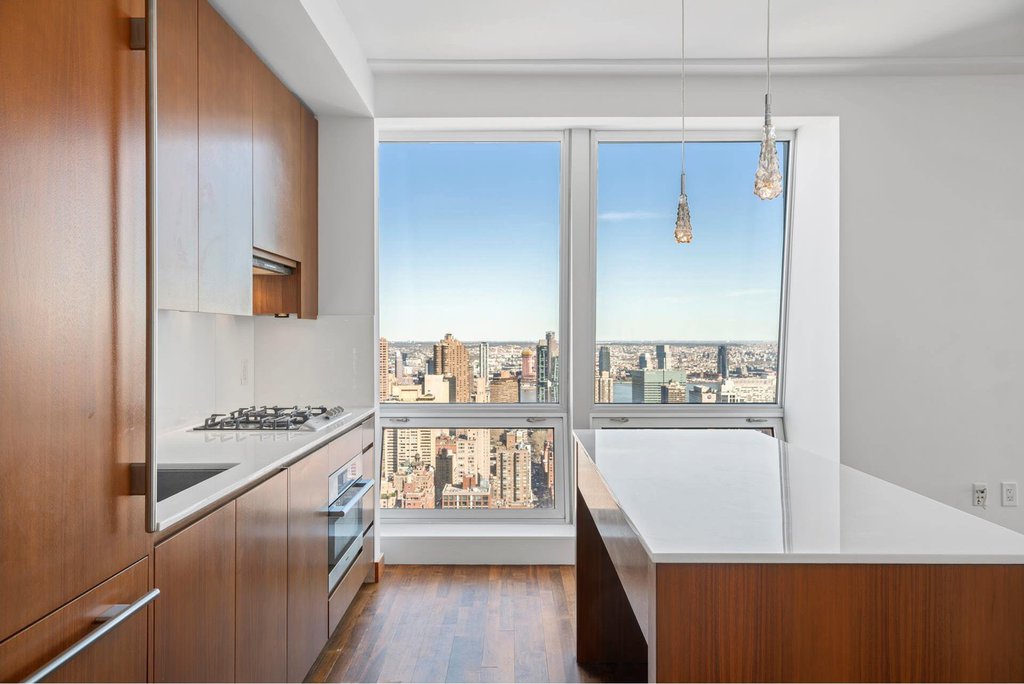 400 Fifth Avenue, Unit 51A photo 3