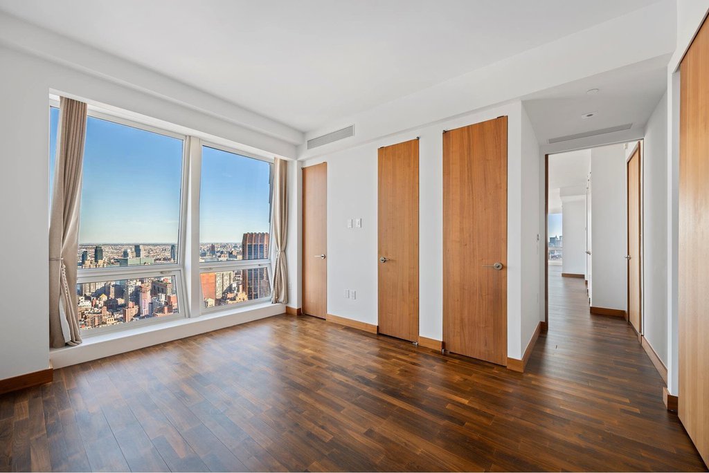 400 Fifth Avenue, Unit 51A photo 7