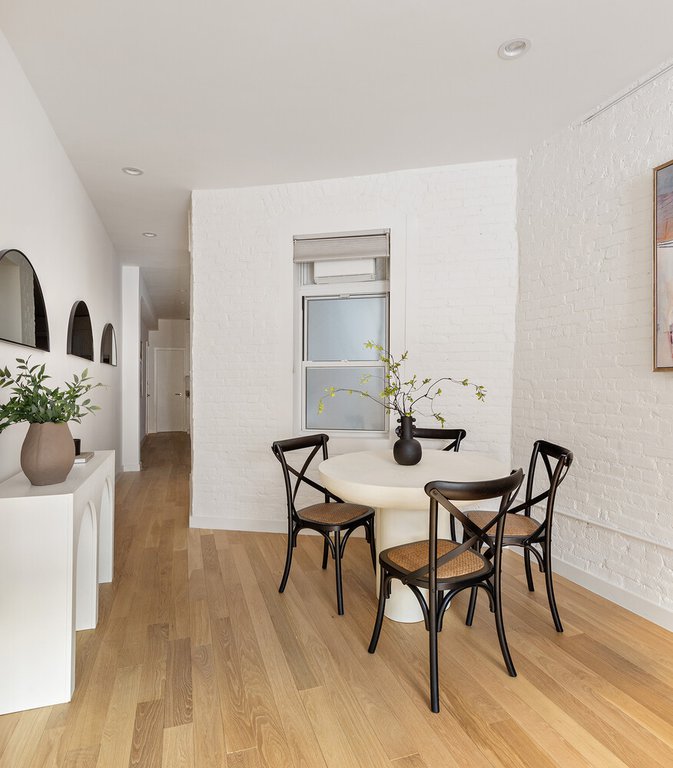 214 West 16th Street, Unit 1W photo 3