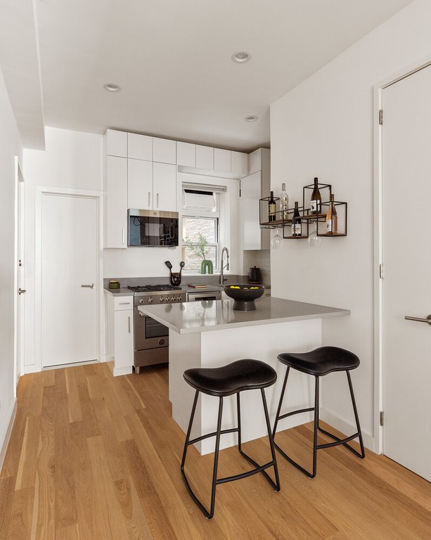 214 West 16th Street, Unit 1W photo 6