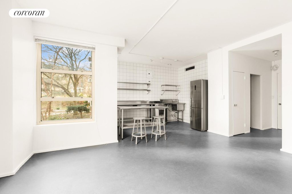 80 La Salle Street, Unit 2E photo 5