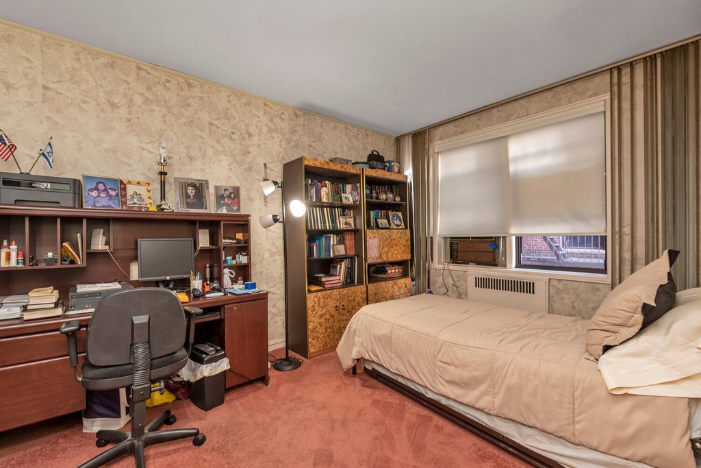 69-10 Yellowstone Boulevard, Unit 210 photo 12
