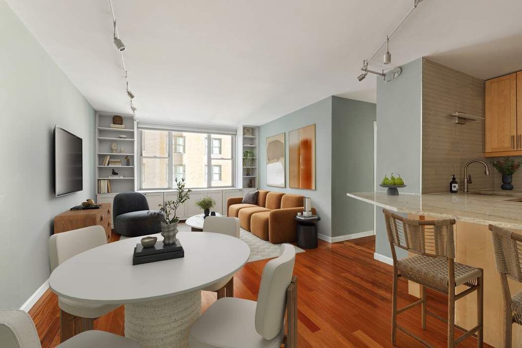 137 East 36th Street, Unit 8H