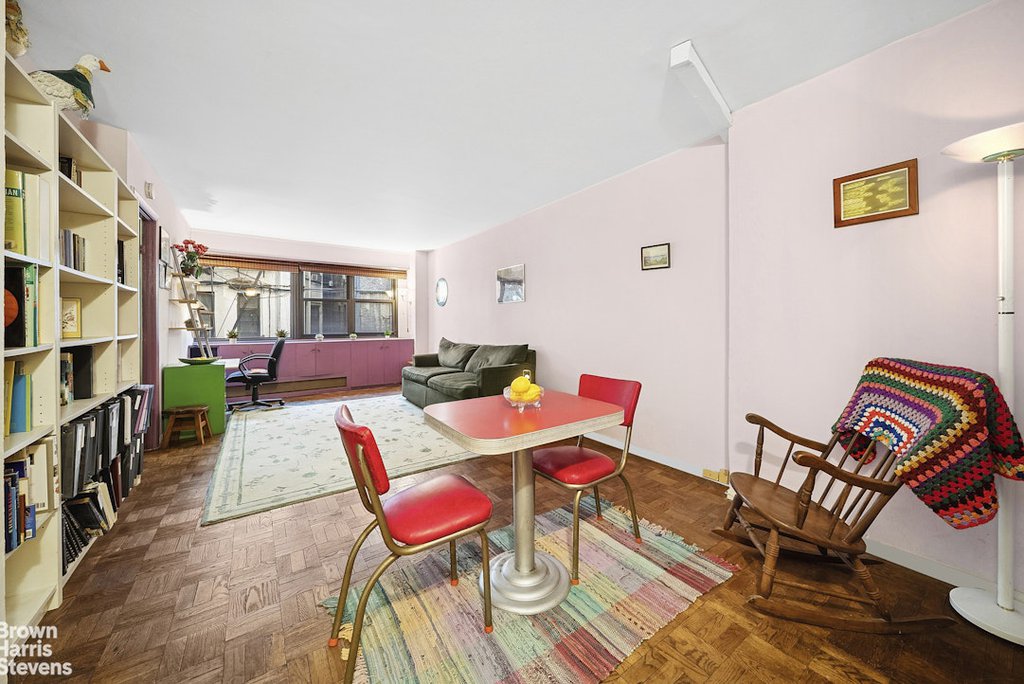 210 East 15th Street, Unit 2D photo 3