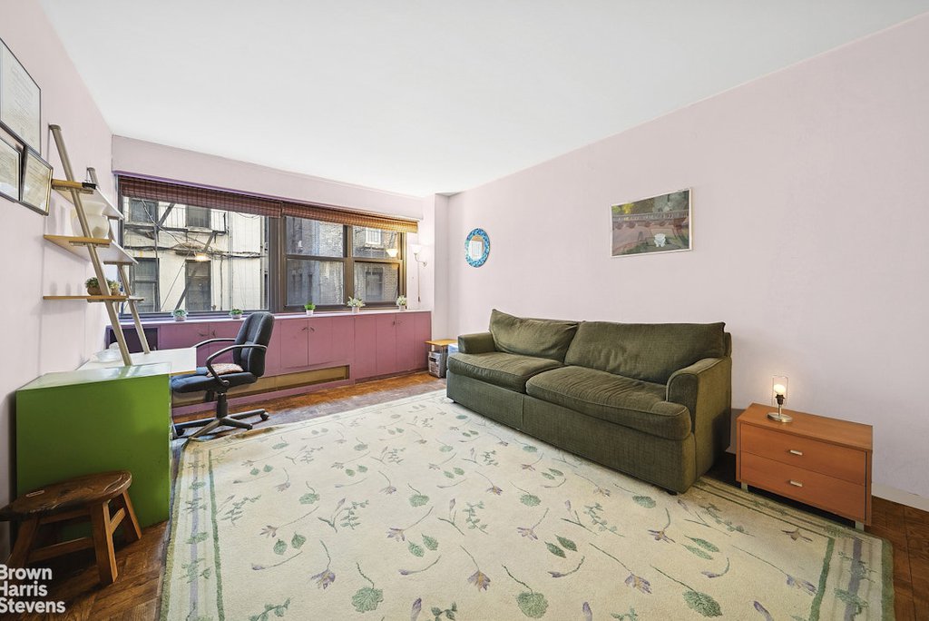 210 East 15th Street, Unit 2D photo 4