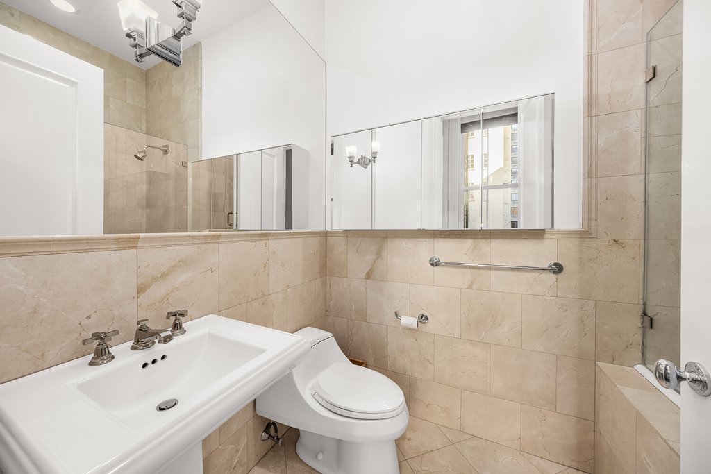 18 East 62nd Street, Unit 2/3 photo 15